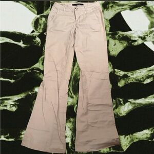 Joe’s jeans tan cargo pants with a flared leg 
Size 26